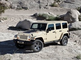 Jeep Wrangler Mojave 2011 Poster 24 X 32 | 18 X 24 | 12 X 16 #CR-32126 - $19.95+
