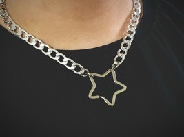 Star Collar Choker Star Pentagram Necklace Bib Fashion Metal 20&quot; Chain Jewellery - £12.09 GBP