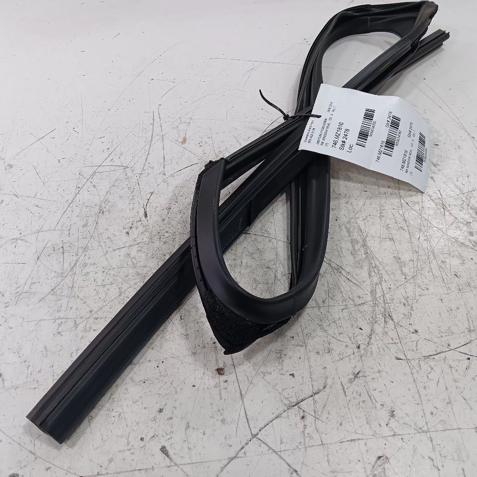 Mazda CX-9 Door Glass Window Seal Rubber Right Passenger Rear Back  2016... - $26.94
