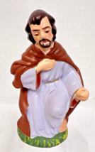 Vintage Japan Nativity Shepard Kneeling 4&quot; T Purple Composition Great Shape - $12.38