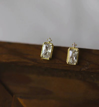 9ct Solid Gold Beauty Queen Diamond Stud Zirconia Earrings 9K Au375, gift - £74.29 GBP