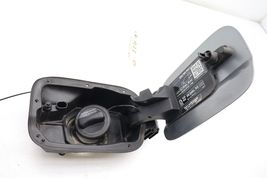2008 MERCEDES-BENZ W204 C300 FUEL FILLER DOOR W/ CAP E0670 image 7