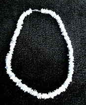 Aloha White Puka Shell Chip Beaded Necklace Surfer Beach Bum 18 Inch Necklace - £5.58 GBP