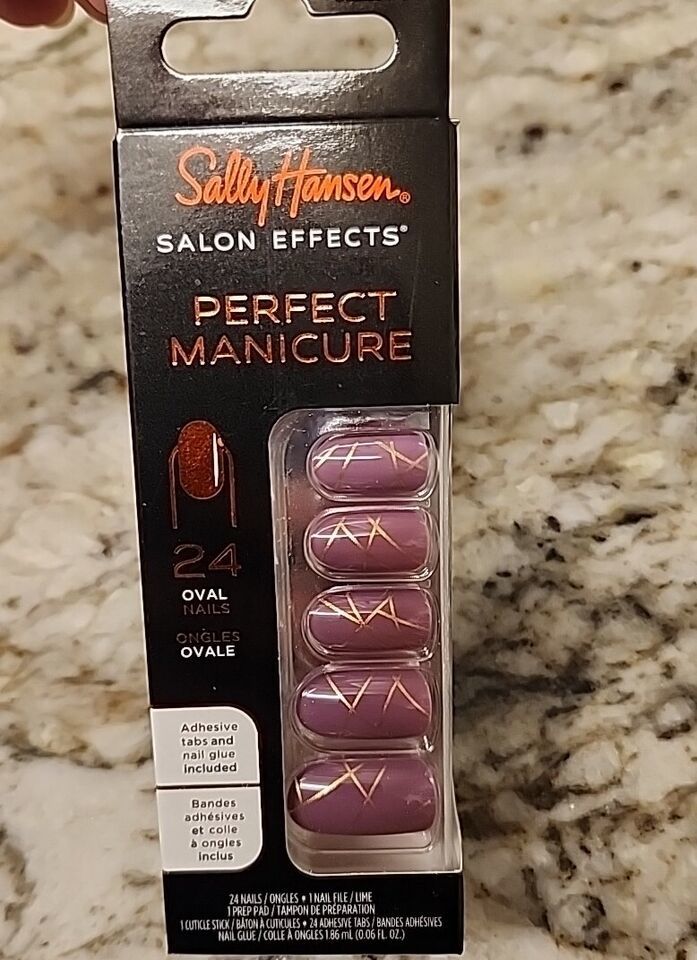 Primary image for Sally Hansen Salon Effects Perfect Manicure Press on Nails Kit Outside The Line
