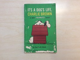 It&#39;s A Dog&#39;s Life, Charlie Brown By Charles Schulz - Softcover - Vintage 1965 - £31.34 GBP