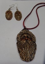 Vintage 3 Piece Santa Necklace &amp; Ear Rings Wood Resin Material Unusual Pieces - £23.74 GBP