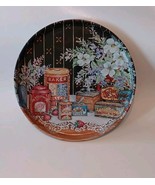 Vintage GIFTCO Round Metal Serving Tray Victorian Kitchen Scene 11.5&quot; - $272.61 MXN