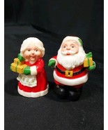 Vintage HALLMARK Santa &amp; Mrs. Claus CHRISTMAS Salt &amp; Pepper Shakers Set - $20.30 CAD