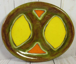 Studio Art Pottery Plate 7 &quot; Oval Shaped Retro Glaze Colors Signed. - £12.56 GBP