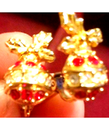 Beautiful Vintage Christmas Earrings - $217.99 MXN