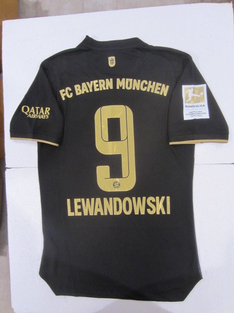 Robert Lewandowski Bayern Munich Match Slim Black Away Soccer Jersey 2020-2021 - £72.16 GBP