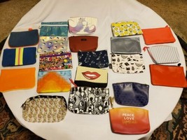 Lot 21 Ipsy Makeup Cosmetic Bags Different Styles &amp; Colors Bright To Fancy - £92.60 GBP