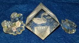Vintage Tiny Glass Swan, Flower and 3D Etch Cube Lot - £15.94 GBP
