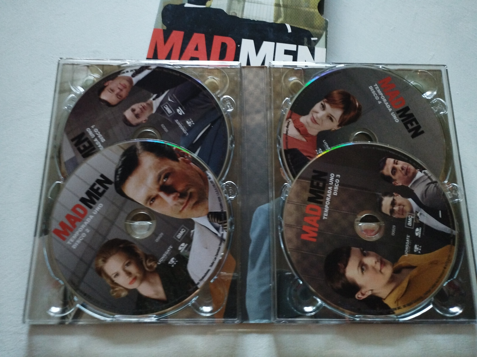 Mad Men First Season 1 Complete - 4 X DVD Spanish English Region 2 Am Item image 4