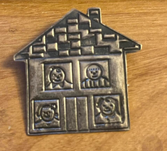 Vintage EFS Sterling Silver Family House Pin 7.45 gr - $14.25