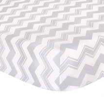 The Peanut Shell Grey/White Zig Zag Print Fitted Crib Sheet - £10.26 GBP