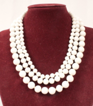 3 Strand White Glass Beads Knotted Choker 14 Inches Rhinestone Details V... - $14.01