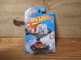 2021 Hot Wheels #27 Mattel Games-UNO 1/5 &#39;32 FORD Red w/Chrome RS5 Spokes  - £4.45 GBP