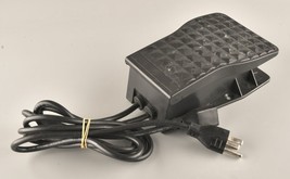 *Sewing Machine Electronic Speed Foot Controller Pedal 3-Prong Universal - $9.21