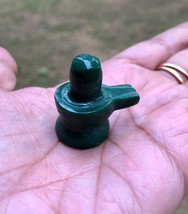 Piedra preciosa de aventurina verde natural de 1,1 pulgadas Shivling Shiv Lingam - $21.61