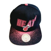 Mitchell &amp; Ness Mens Miami Heat Snapback Hat Cap Adjustable Spray Paint Black - £24.25 GBP