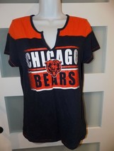 Majestic Fan Fashion Chicago Bears Football Shirt  Size L Women&#39;s EUC - $20.44