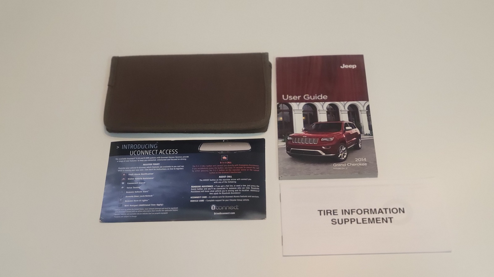2014 Jeep Grand Cherokee User Guide With Case - $25.00