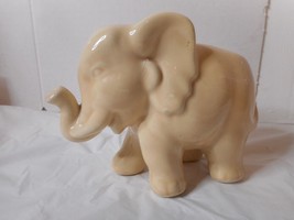 VTG Ceramic Baby Nursery Elephant Planter Container Beige Cream Unsigned 4 7/8&quot; - £23.36 GBP