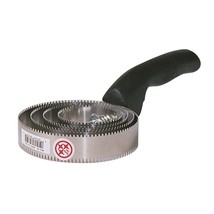 Deckers Grip-Fit Curry Comb Regular Stainless - $15.45