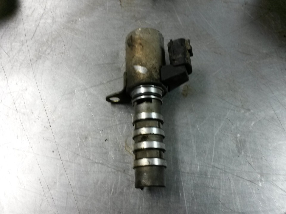 Variable Valve Timing Solenoid From 2007 Nissan Titan  5.6 - $36.33