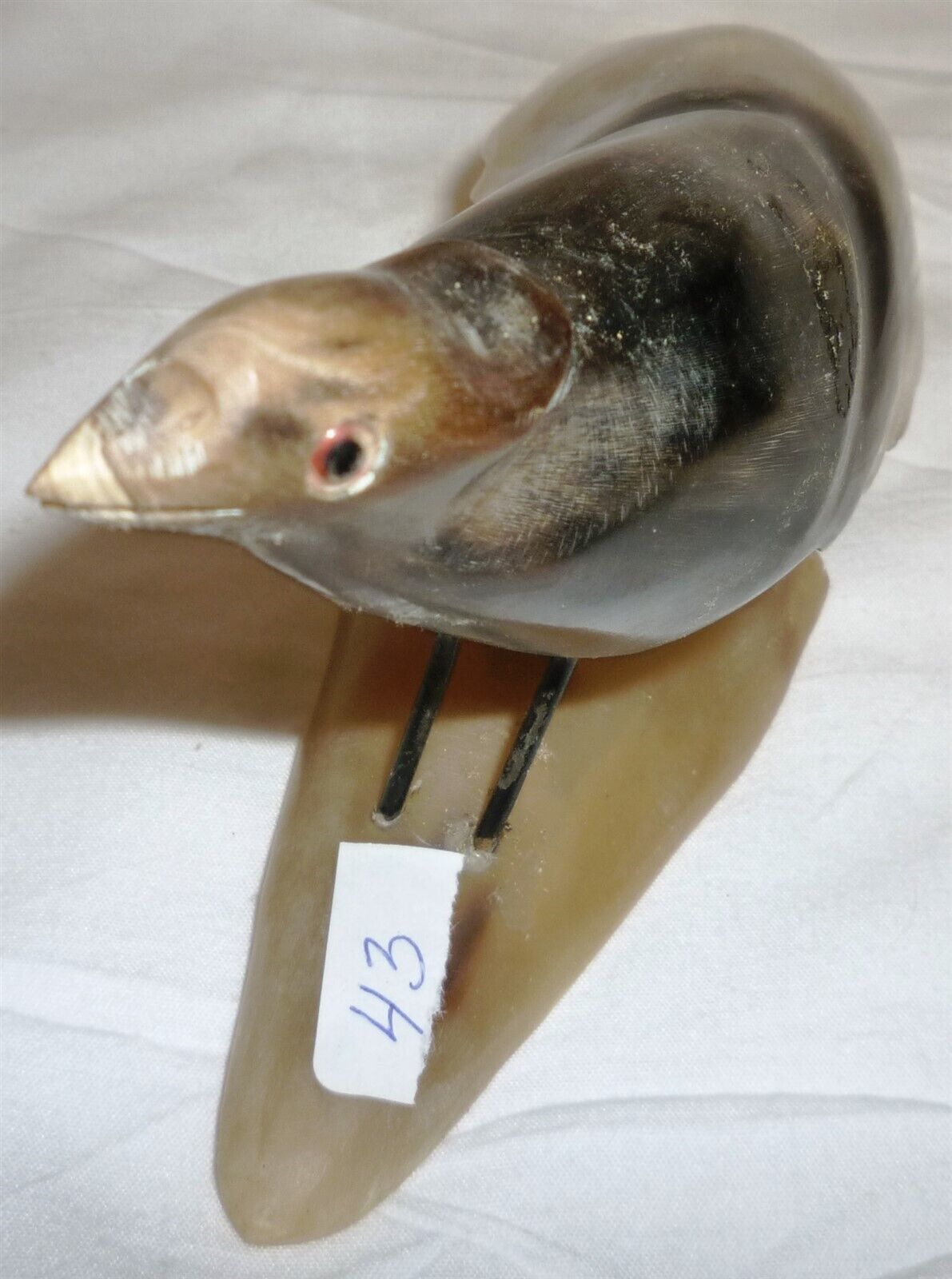 BEAUTIFUL HORN CARVING FIGURINE BIRD 43 - $4.00