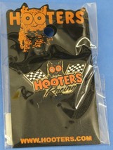 NEW HOOTERS RESTAURANT 2 RACING CHECKER FLAGS WITH HOOTIE LAPEL PIN - CA... - $14.99