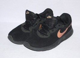 Nike Tanjun Women’s Size 9 Black &amp; Bronze Mesh Running Shoes 812655-005 - £15.25 GBP
