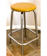 VINTAGE 23&quot; Metal Mfg Industrial Seating Shop Stool Machinist Art - Yell... - $855.30 MXN