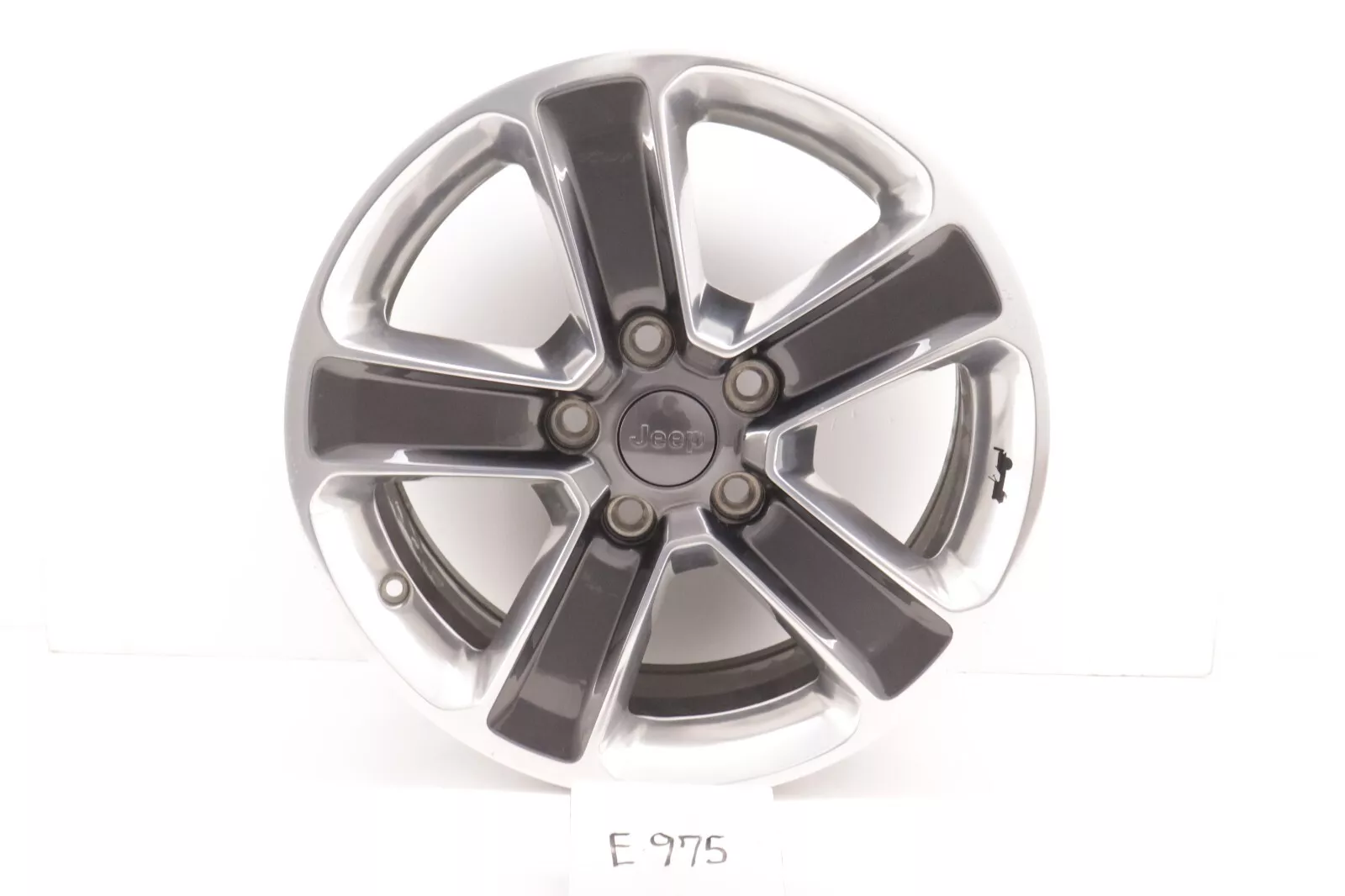 OEM Jeep Alloy Wheel 18&quot; 18X7.5 small nicks 2018-2023 Wrangler 6BZ411AUAA - $158.40