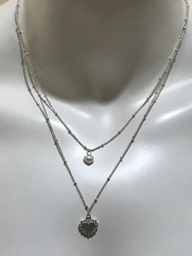 STUNNING LIZ CLAIBORNE GREEN HEART CHARM FAUX PEARL NECKLACE SILVER TONE... - $10.80