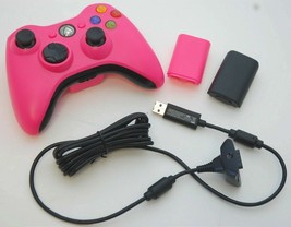 GENUINE Microsoft XBox 360 PINK Play &amp; Charge Wireless Controller Battery Kit - £37.54 GBP