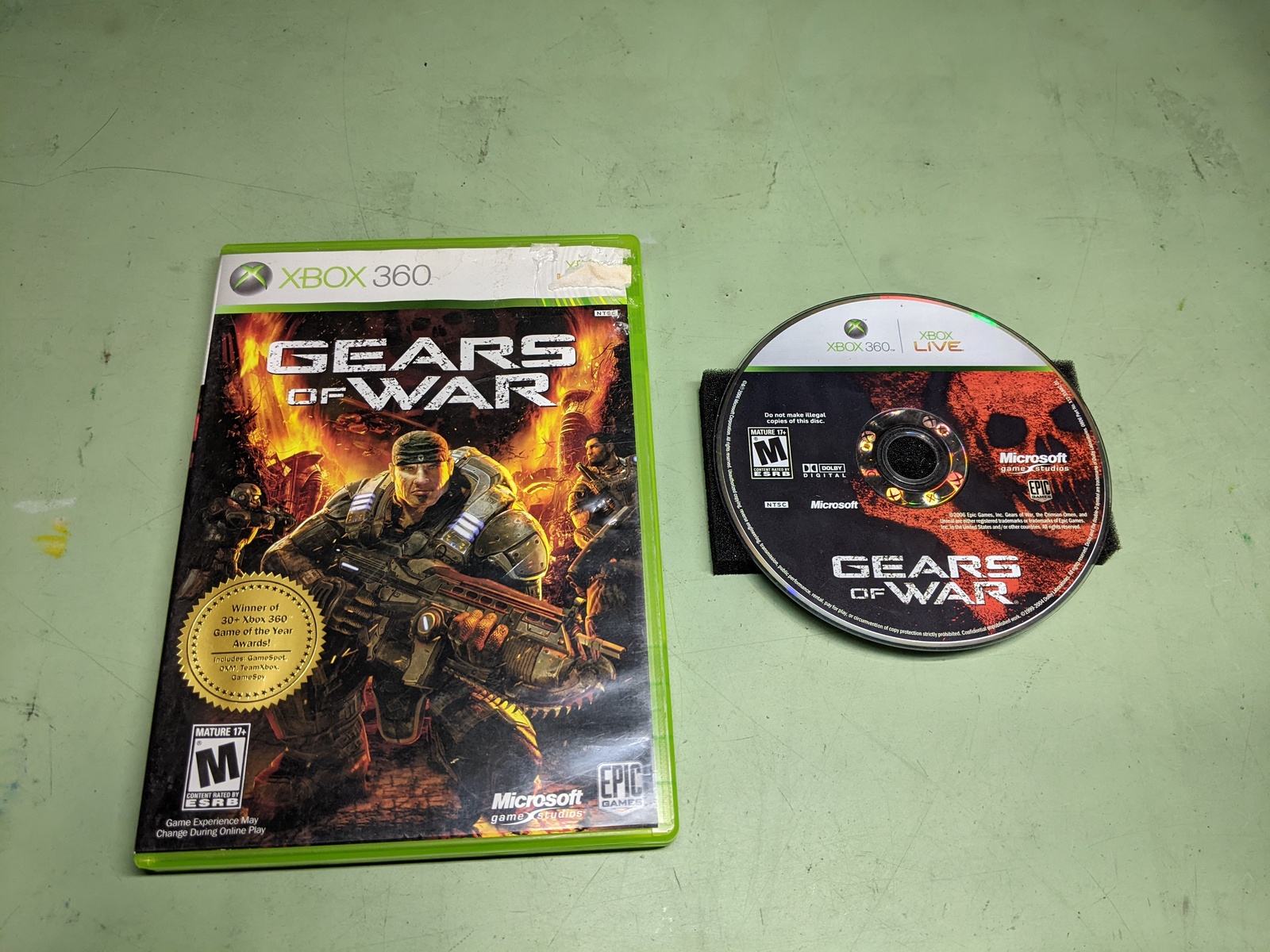 Gears of War Microsoft XBox360 Disk and Case - £4.31 GBP