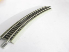 BACHMANN TRAINS HO EZ TRACK- NICKEL SILVER CURVED TRACK SECTION- EXC.- SR43 - $2.32