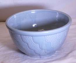 RRP Pottery Stoneware Crock Mixing Bowl Wavy Pebble Light Grey Roseville OH - $44.55