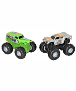 Hot Wheels 1/43 Monster Jam Rev Tredz Grave Digger &amp; Maximun Destruction - $279.87 MXN