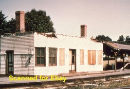 Newtown Bucks Co. Pennsylvania Reading RDG Railroad Station Slide 1976 - £5.33 GBP