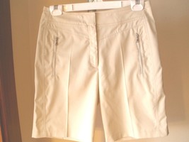 Women&#39;s TAIL TECH PERFORMANCE LIGHT BEIGE GOLF SHORTS SZ 2 BEAUTIFUL! - £19.71 GBP