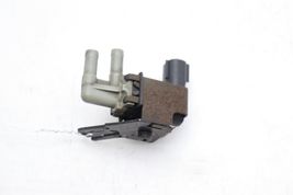 00-05 TOYOTA CELICA VACUUM SWITCH VALVE E2312 image 6