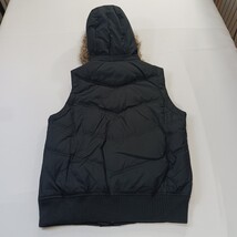 GAP Vest Women’s Black Medium Puffer Removeable Hoodie Primaloft Zip Up Pockets image 15