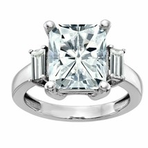 2.8Ct Emerald LC Moissanite 14K Gold Plated 3-Stone Engagement Wedding Ring - £76.81 GBP