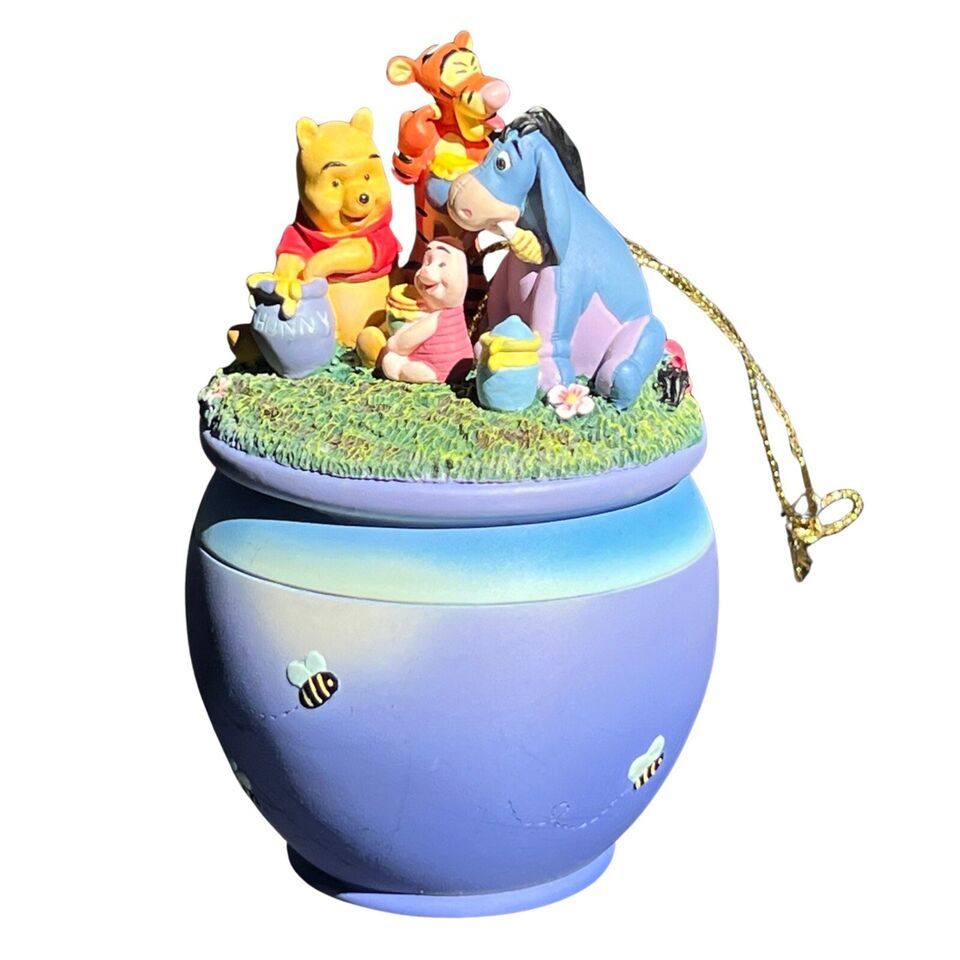 Primary image for 2000 Disney Bradford Editions Winnie The Pooh Ornament A Pooh-ish Sort of Picnic