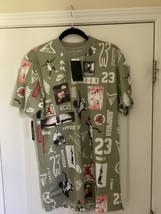 Jordan Shorts Sleeve GFX Top - Size: Medium Color: Spruce Fog - $1,869.40 MXN