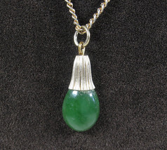 Jade Green Teardrop Pendant Necklace Vintage Flower Bud Goldtone Chain 18&quot; - £11.89 GBP