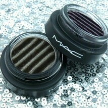 Mac Cosmetics: Mysterious Influence - $19.52